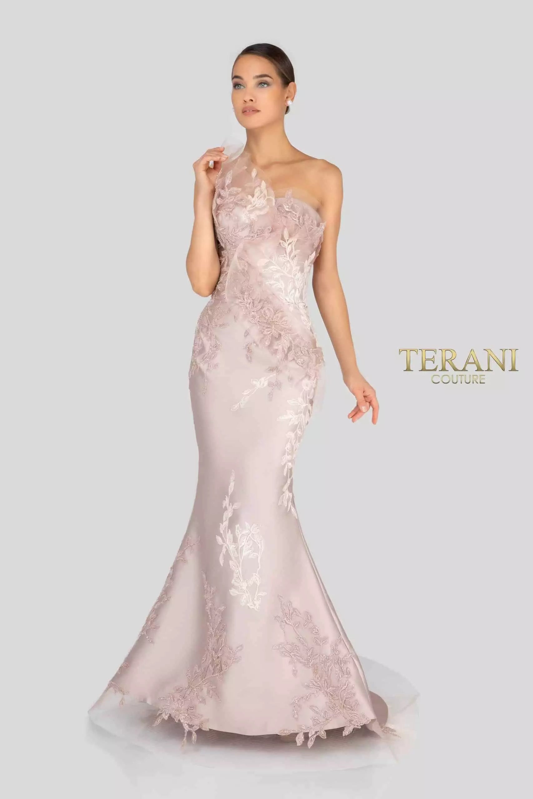 Terani Couture 1911E9095