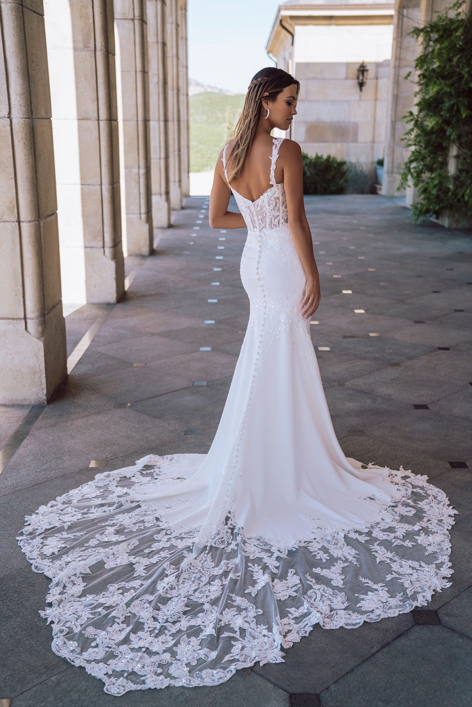 Allure Bridals Style A1101