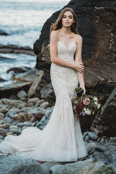 Allure Bridals Style 9601