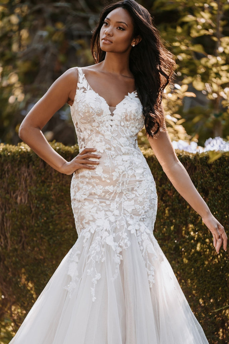 Allure Bridals Style 9913